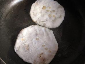 做瓜菜饼子吃,瓜菜饼子，传统美食新演绎